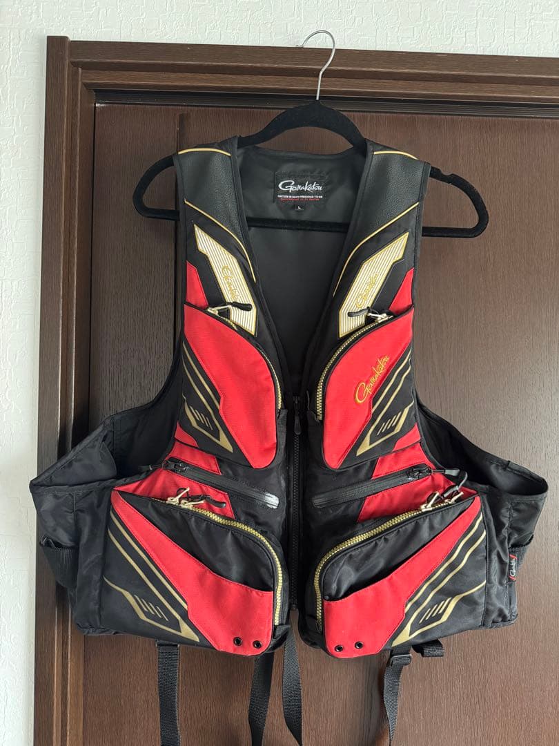 がまかつ ライフジャケット 赤黒