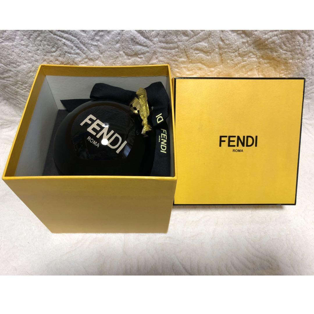 非売品　FENDI クリスマスオーナメント　フェンディ　箱あり　オバケ　猫