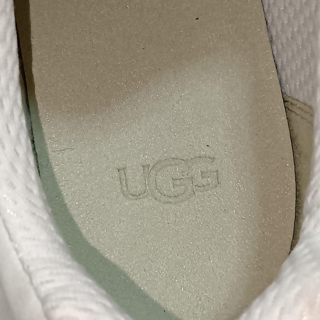 【即完売モデル】UGG CA805 厚底スニーカー 25.5cm ホワイト