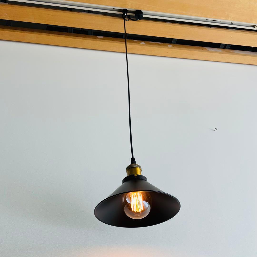 【美品】インダストリアル ペンダントライト 黒×真鍮調 直径22cm