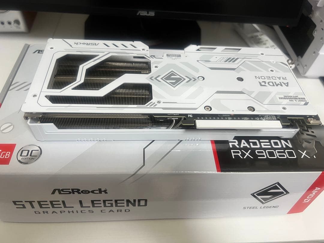 グラフィックボード・グラボ・ビデオカード Asrock Radeon RX9060XT Steel Legend 16gb