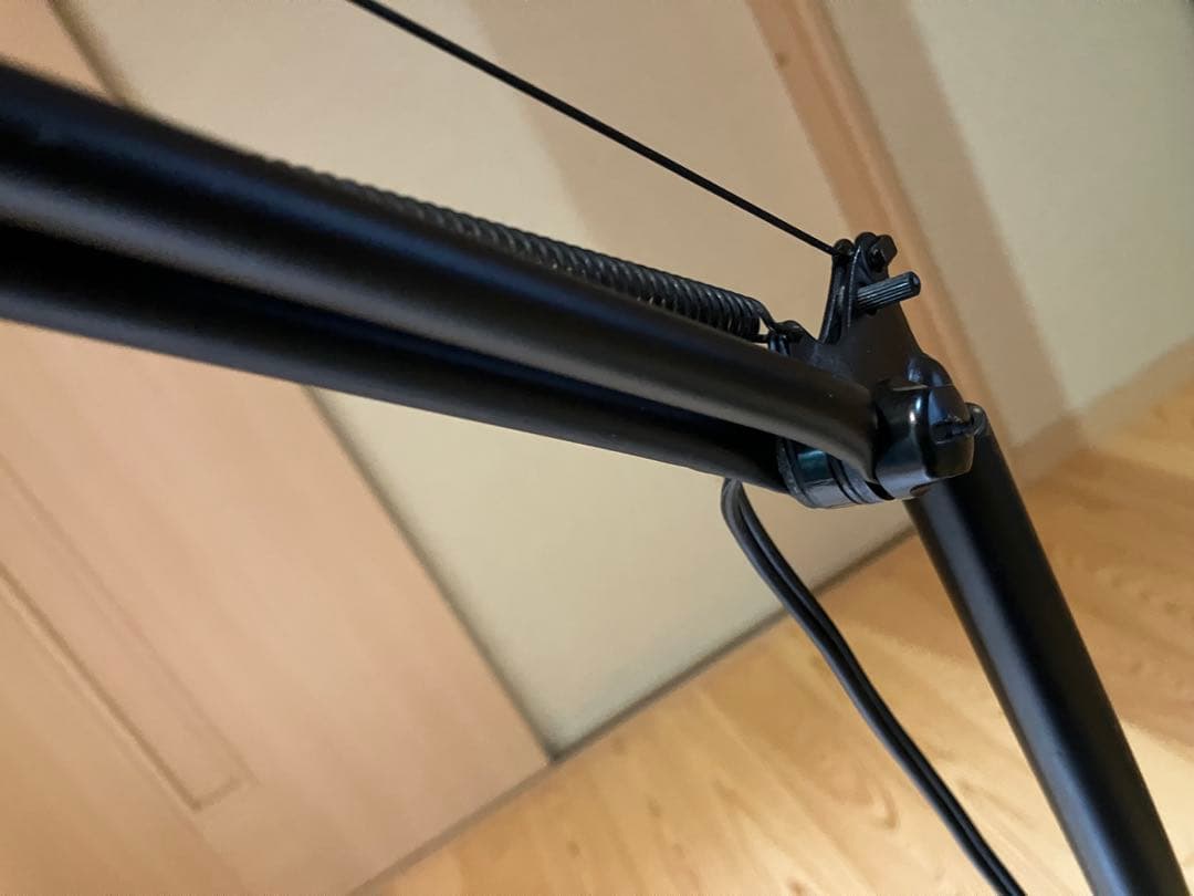 スワン電器　フロアライト　モダンデザイン　アーム　ランプ　日本製　ワーク