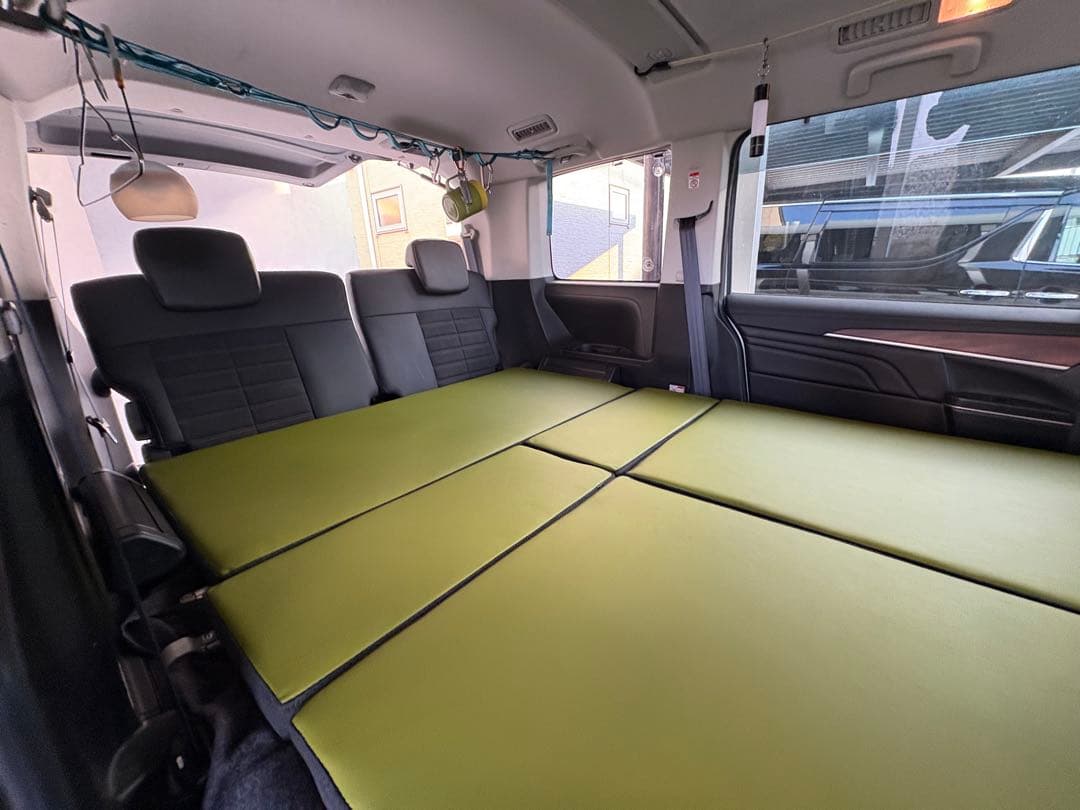 デリカD5専用ベッドキットの天板　オリーブ色