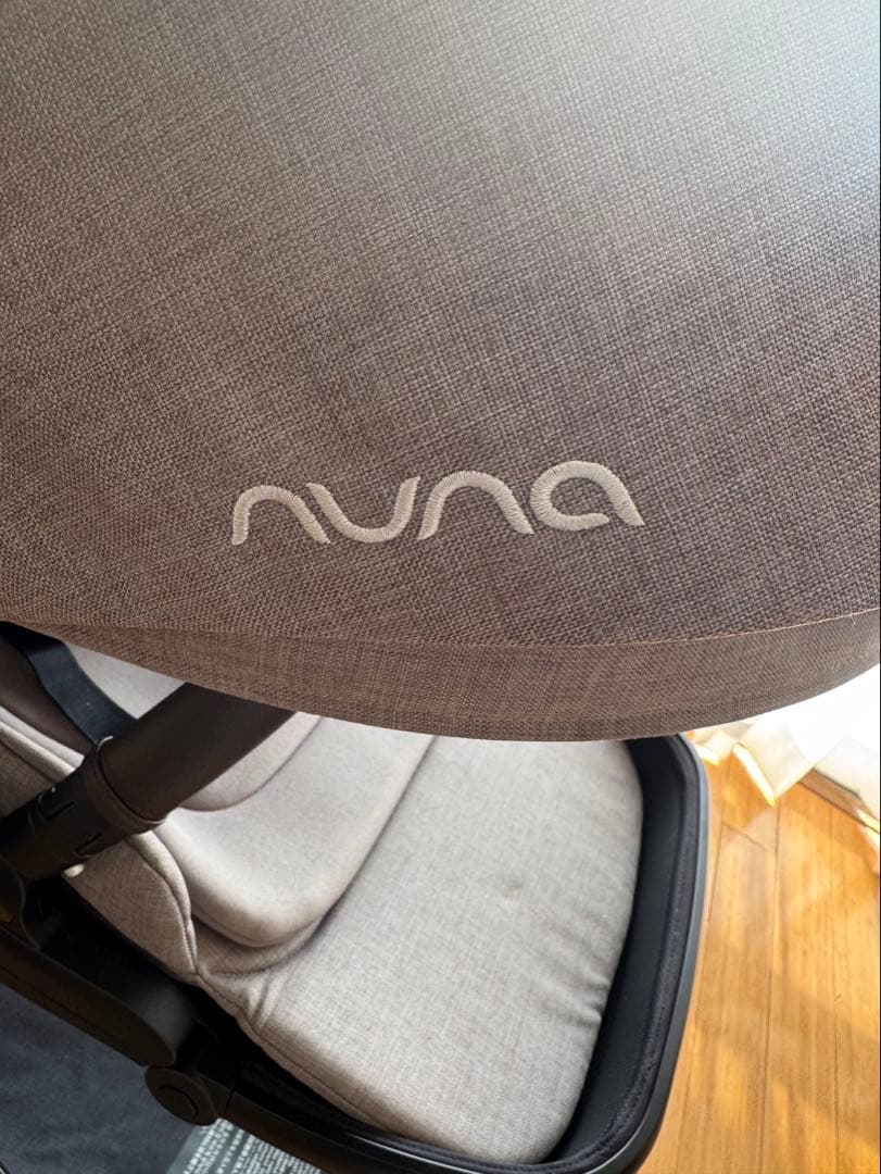 【美品】nuna triv next トリヴネクスト
