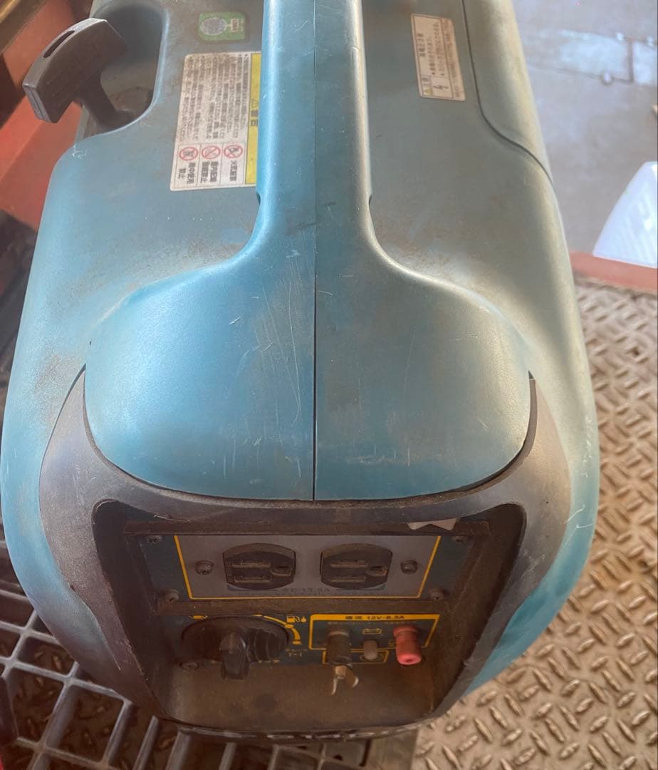Makita インバーター発電機 G140IS