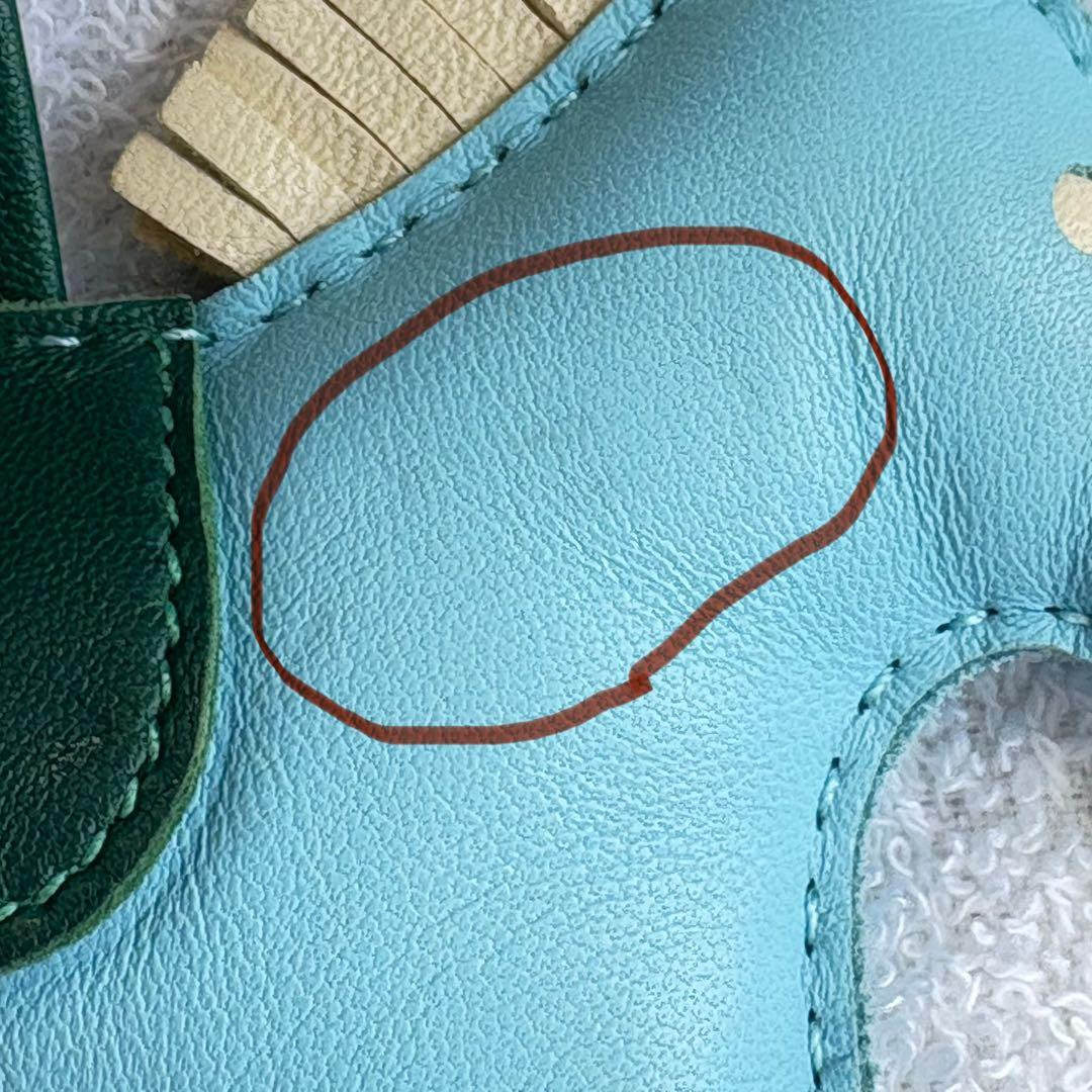 HERMES 馬型キーホルダー 水色