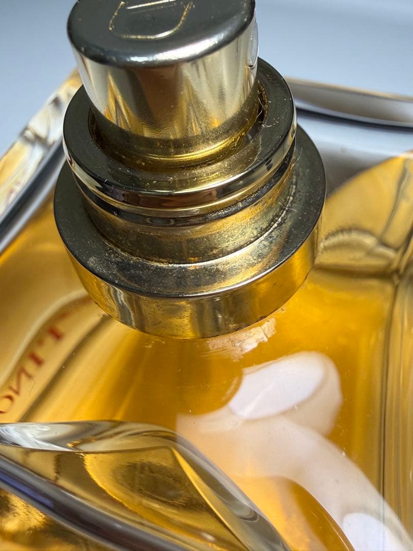 【あ】VALENTINO ヴォーチェヴィヴァオードパルファン香水100ml