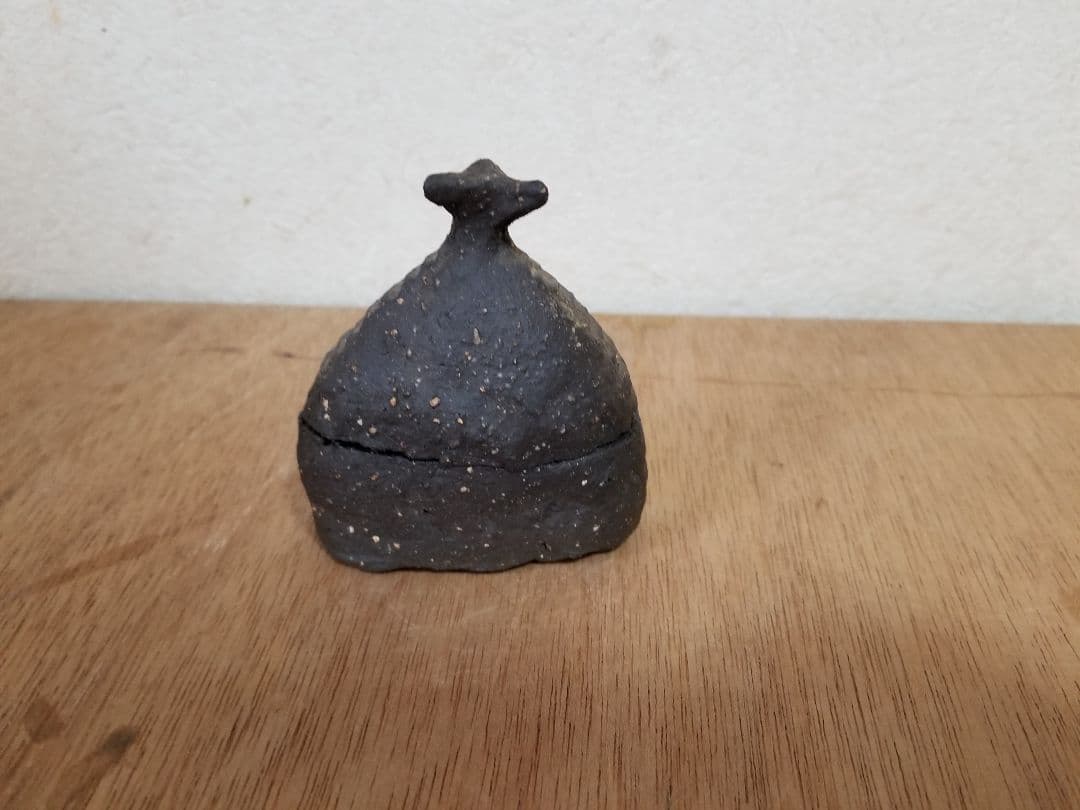 中嶋寿子　置物　小物入れ　作家　陶磁器　オブジェ