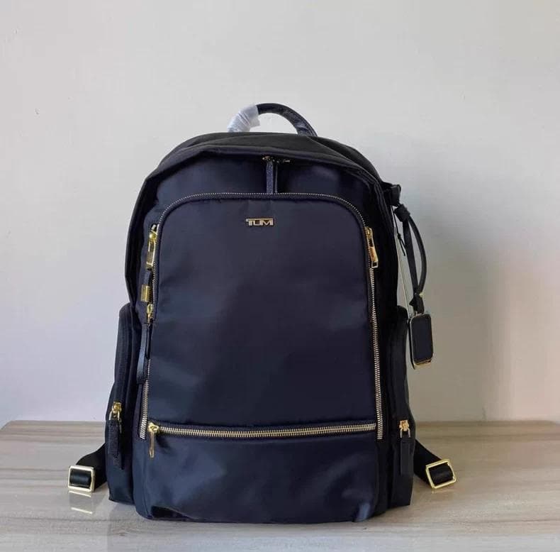 TUMI「セリーナ」バックパックブラック/ゴールド