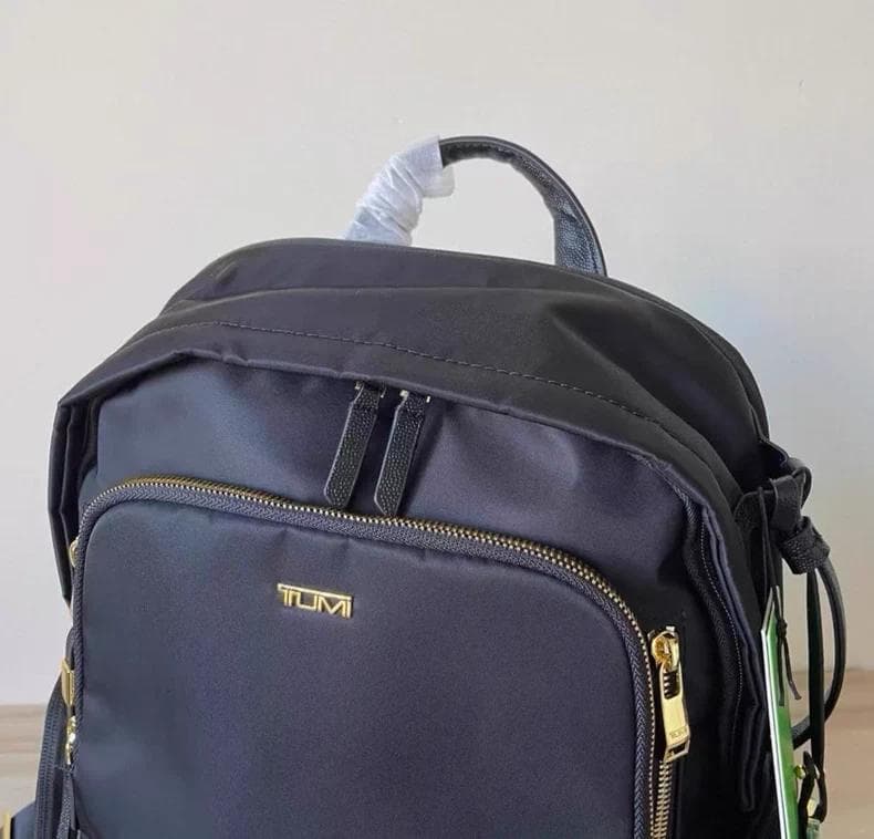 TUMI「セリーナ」バックパックブラック/ゴールド