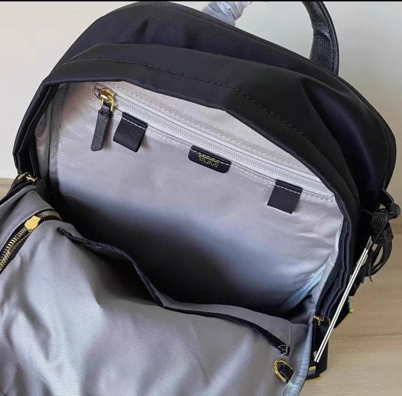 TUMI「セリーナ」バックパックブラック/ゴールド