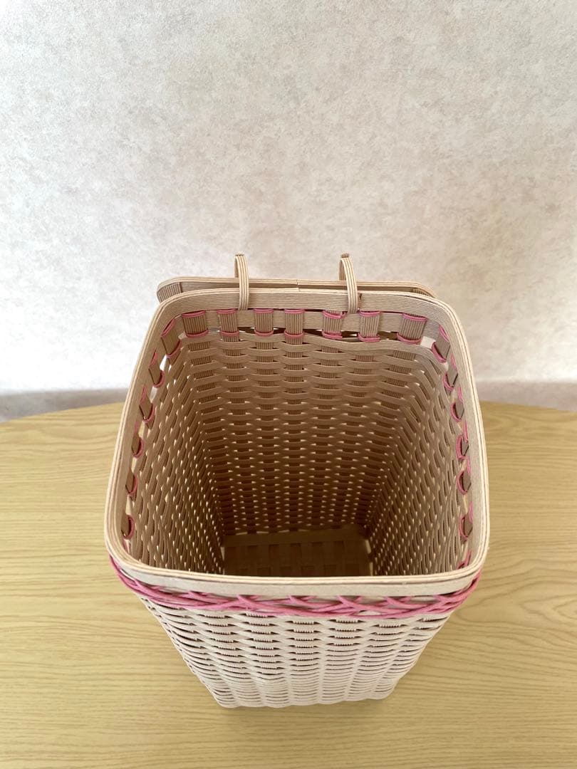 にょみ様用クラフトバンドで作ったバスケットかご