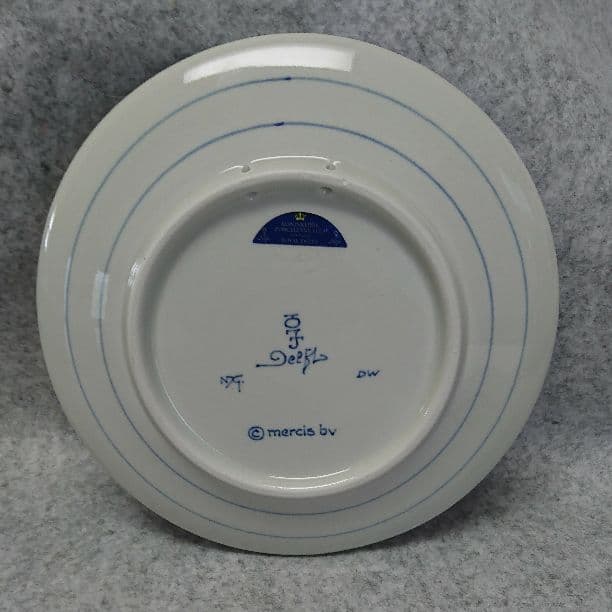 デルフト焼き ナインチェ皿 (ミッフィー)