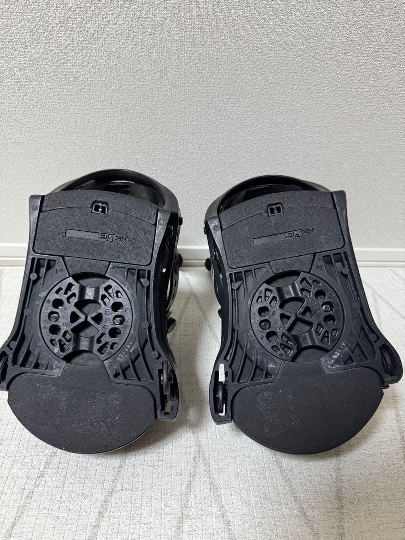 Burton ビンディング CARTEL Reflex Mサイズ ブラック