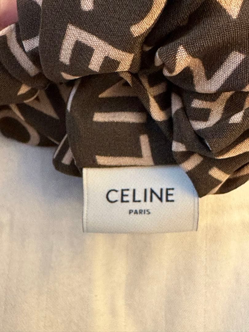 【正規品】新品 未使用 箱付き CELINE シュシュ