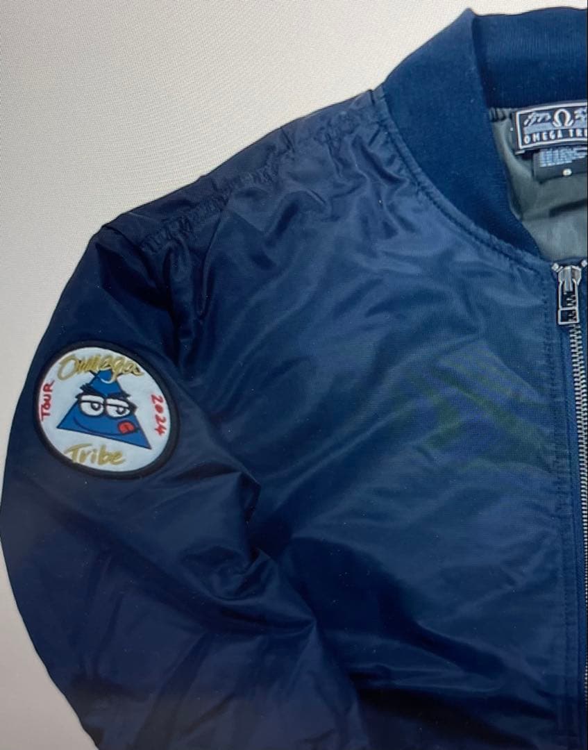 新品　オメガトライブ MA-1ジャケット　ピンバッジおまけ付き