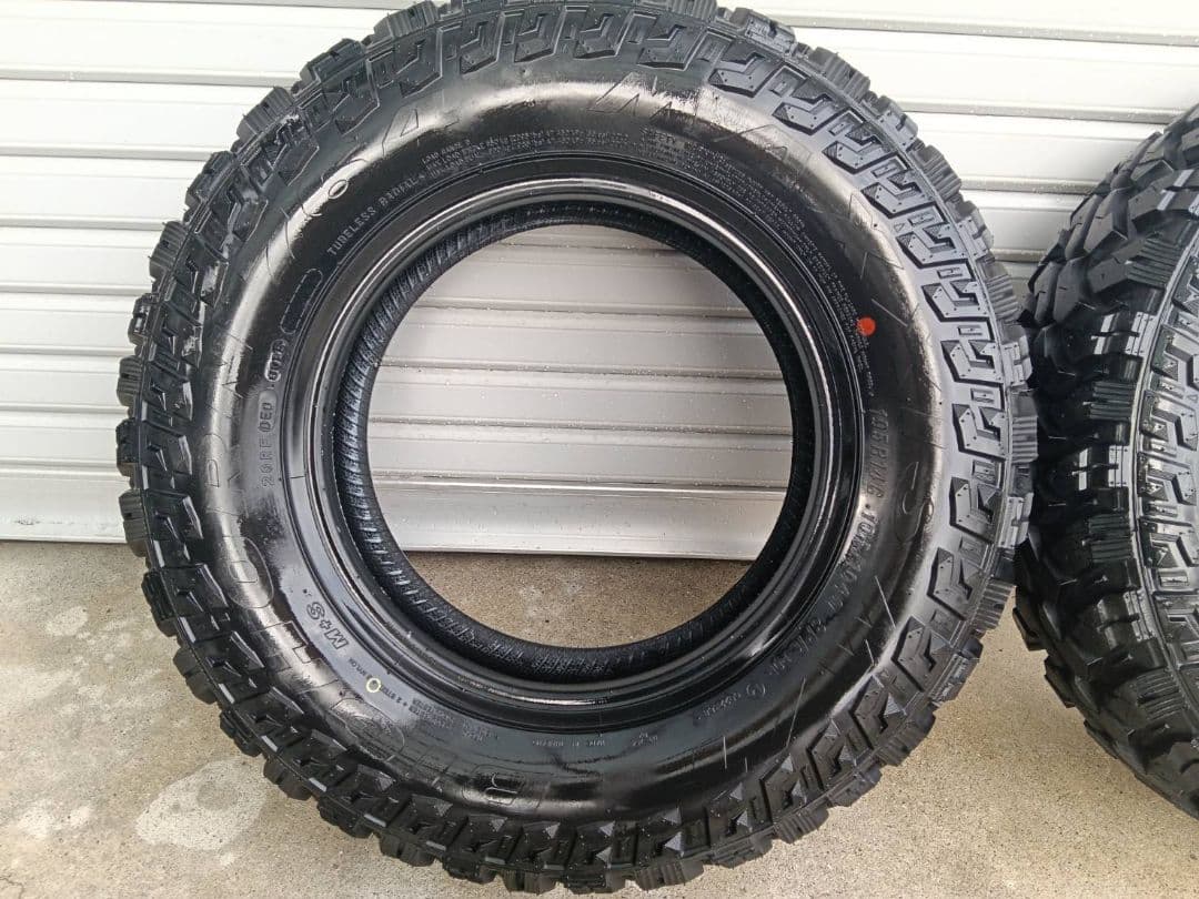 週末限定 MAXXIS BIGHORN MT-764 195R14 8PR