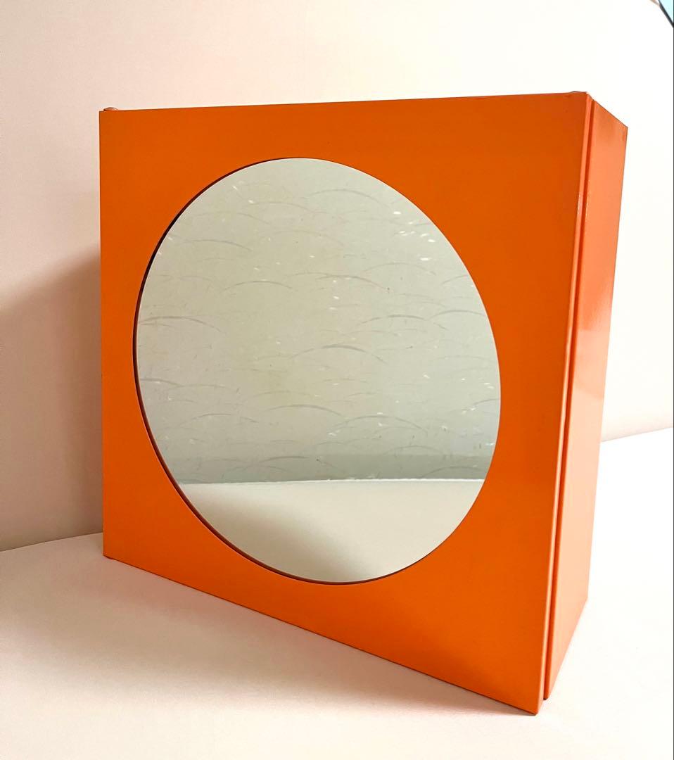 ウォールミラーキャビネット　スペースエイジ　ウォールラック　90s 洗面台