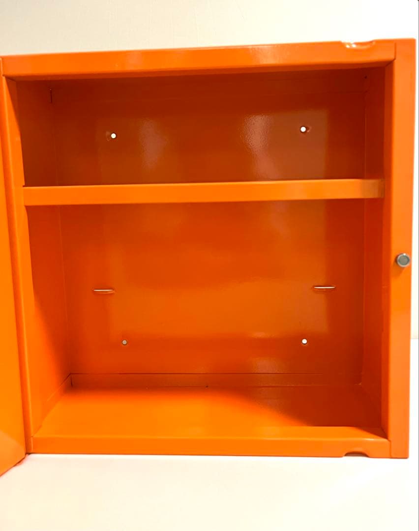 ウォールミラーキャビネット　スペースエイジ　ウォールラック　90s 洗面台