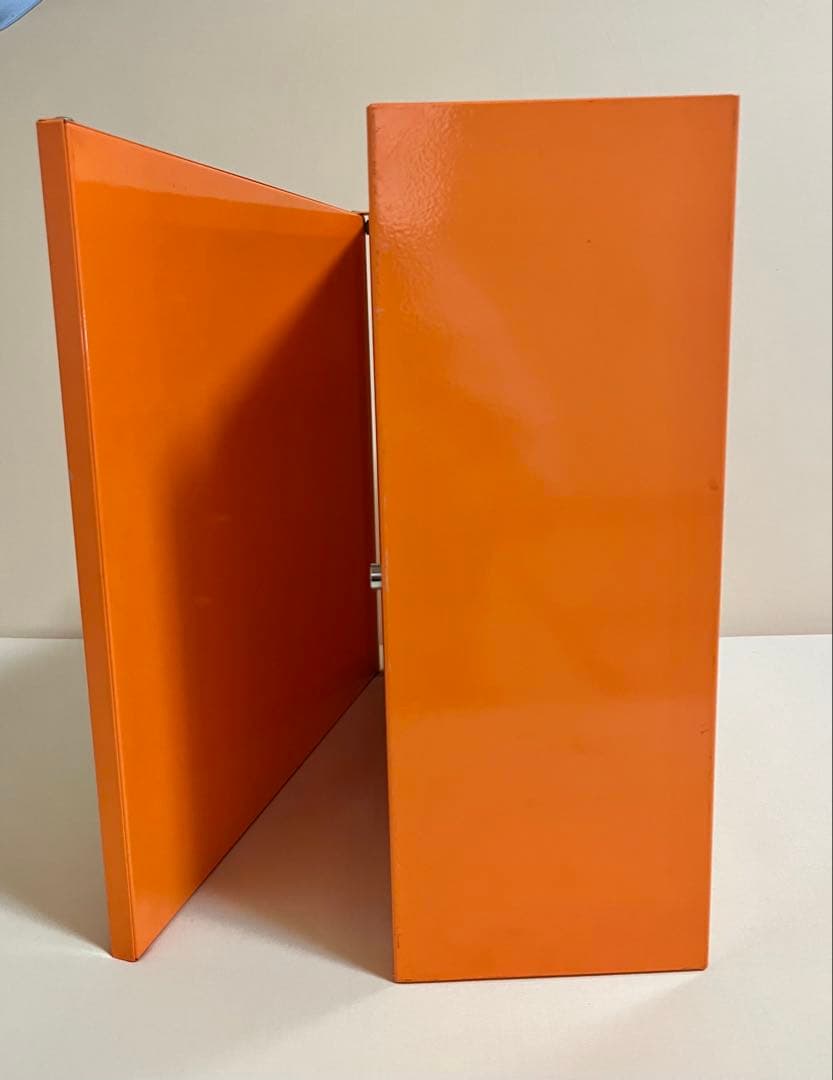 ウォールミラーキャビネット　スペースエイジ　ウォールラック　90s 洗面台