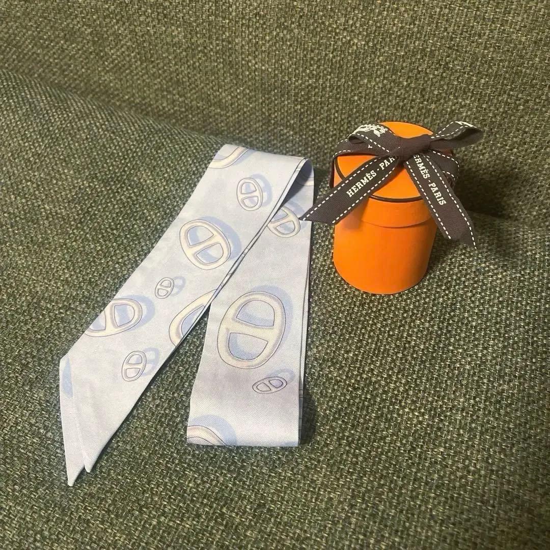 【人気柄】HERMES エルメス ツイリー シェーヌダンクル柄 水色 箱無し