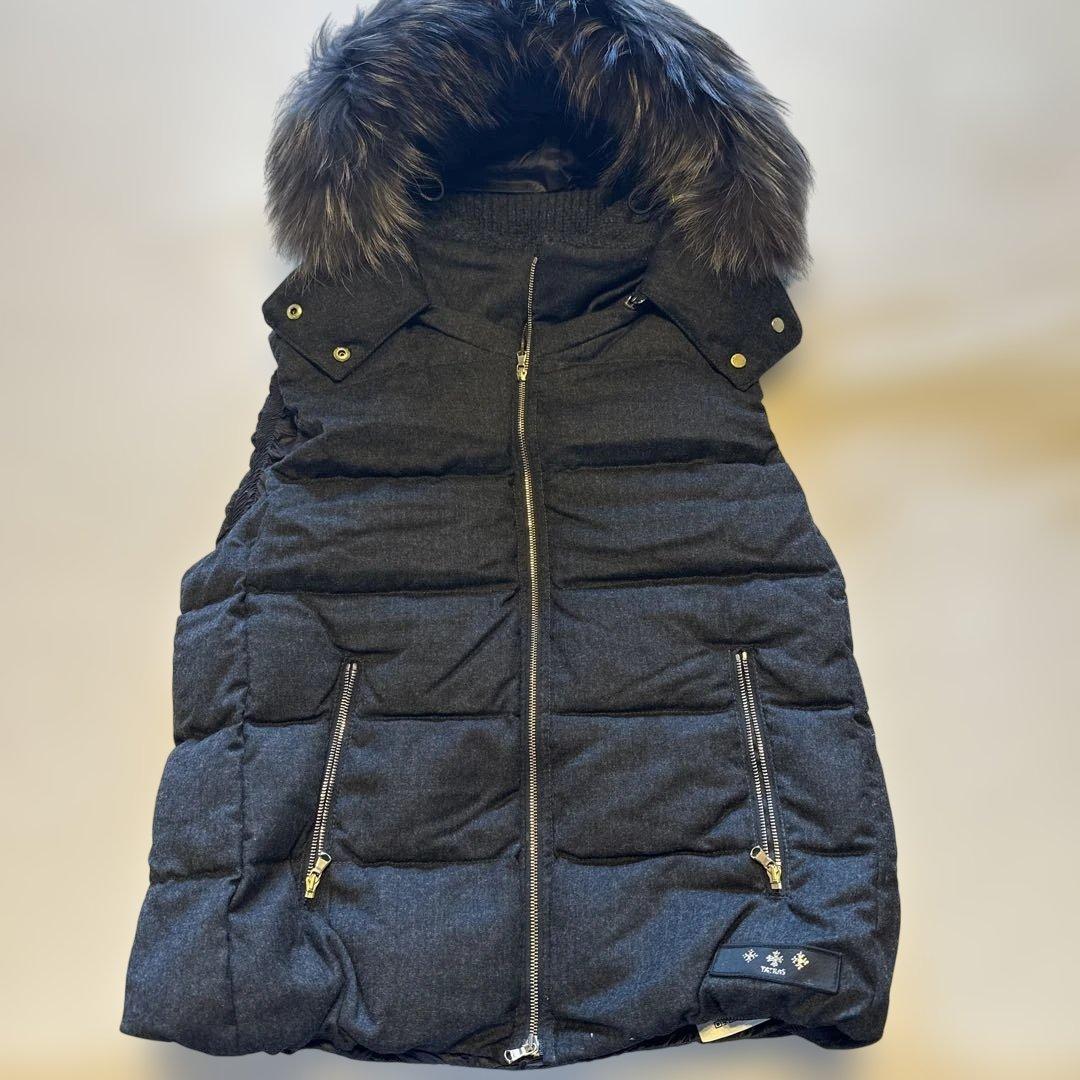 週末価格❗️TATRAS 02サイズ ダークグレー ダウンベスト