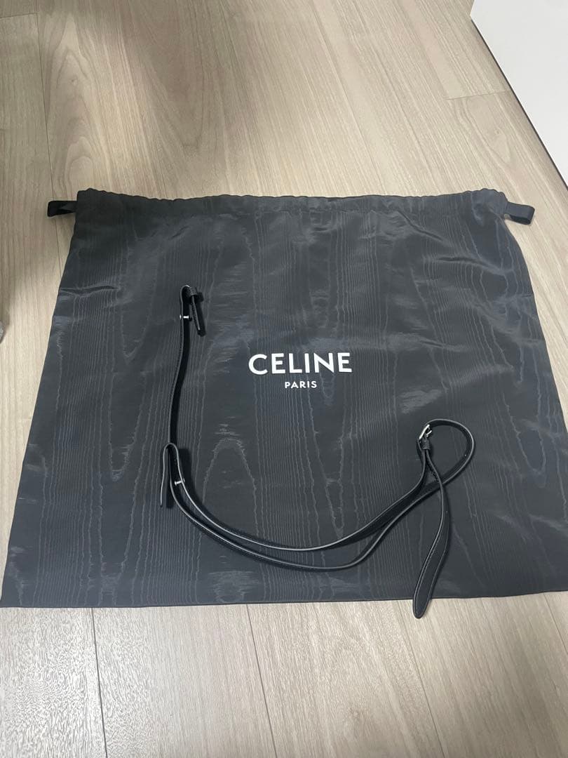 d*p様 CELINE ブラック ミディアムカバ トートバック