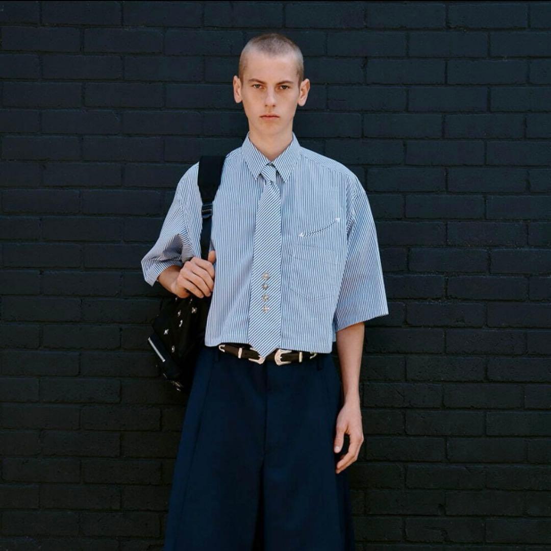 TOGA VIRILIS ストライプ 半袖シャツ ショート丈