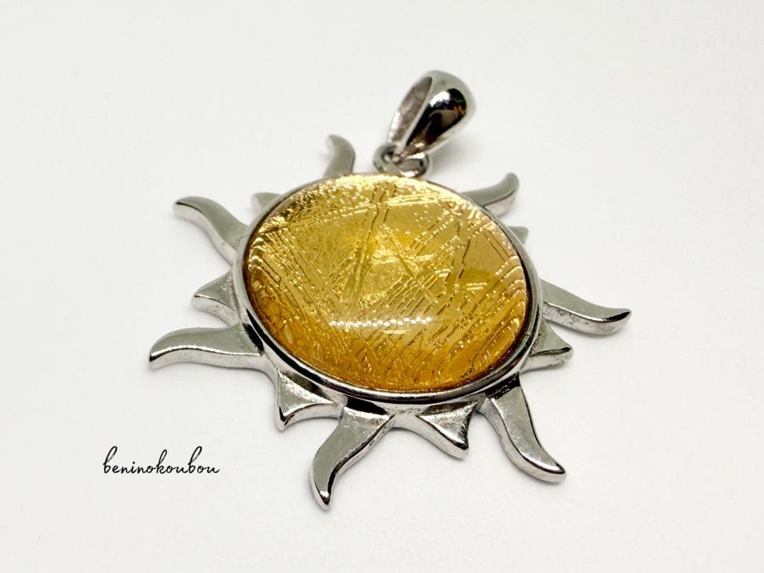 ✴︎幸運を呼ぶ✴︎太陽黄金ギベオン隕石ペンダント Silver925