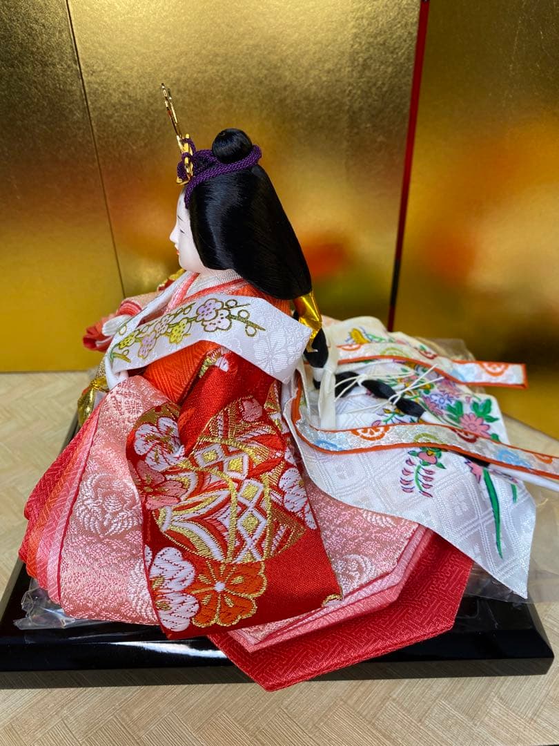 雛人形　親王平飾りセット・サイズ間口約６０×奥行約３０×高さ約３１㎝