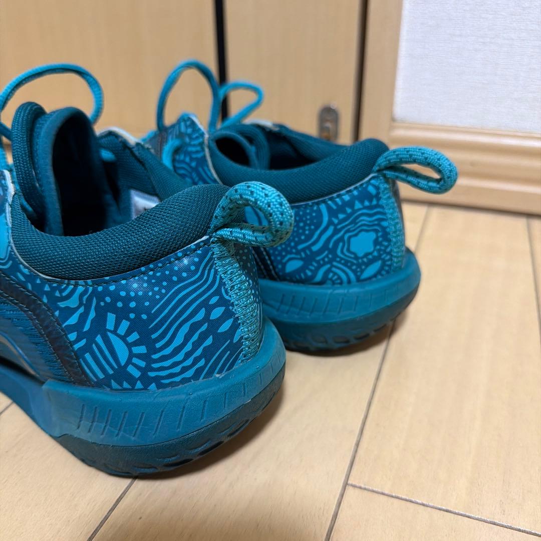 Nike テニスシューズ