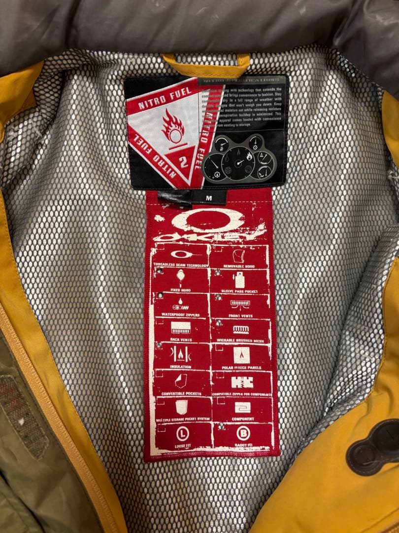 00’ Oakley マウンテンパーカー