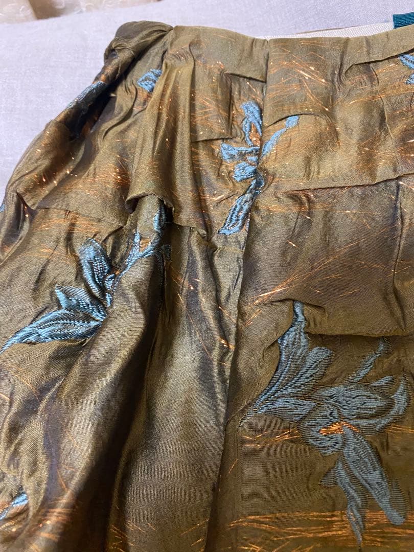 BLAMINKオリーブグリーンスカート