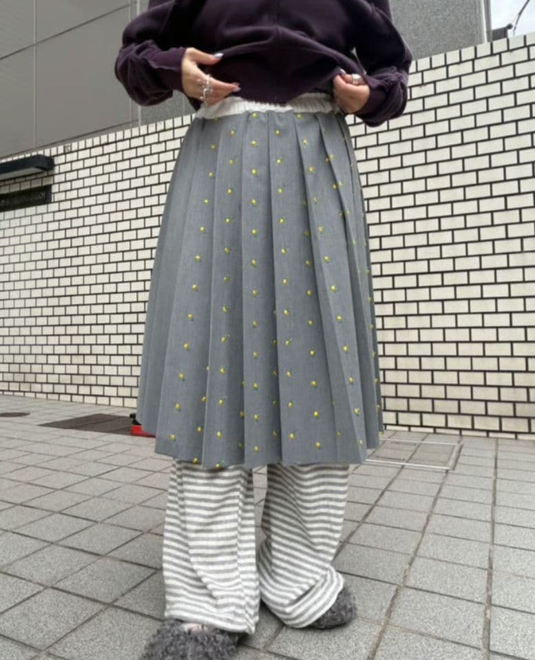 naoki tomizuka /ナオキトミヅカ　プリーツスカート