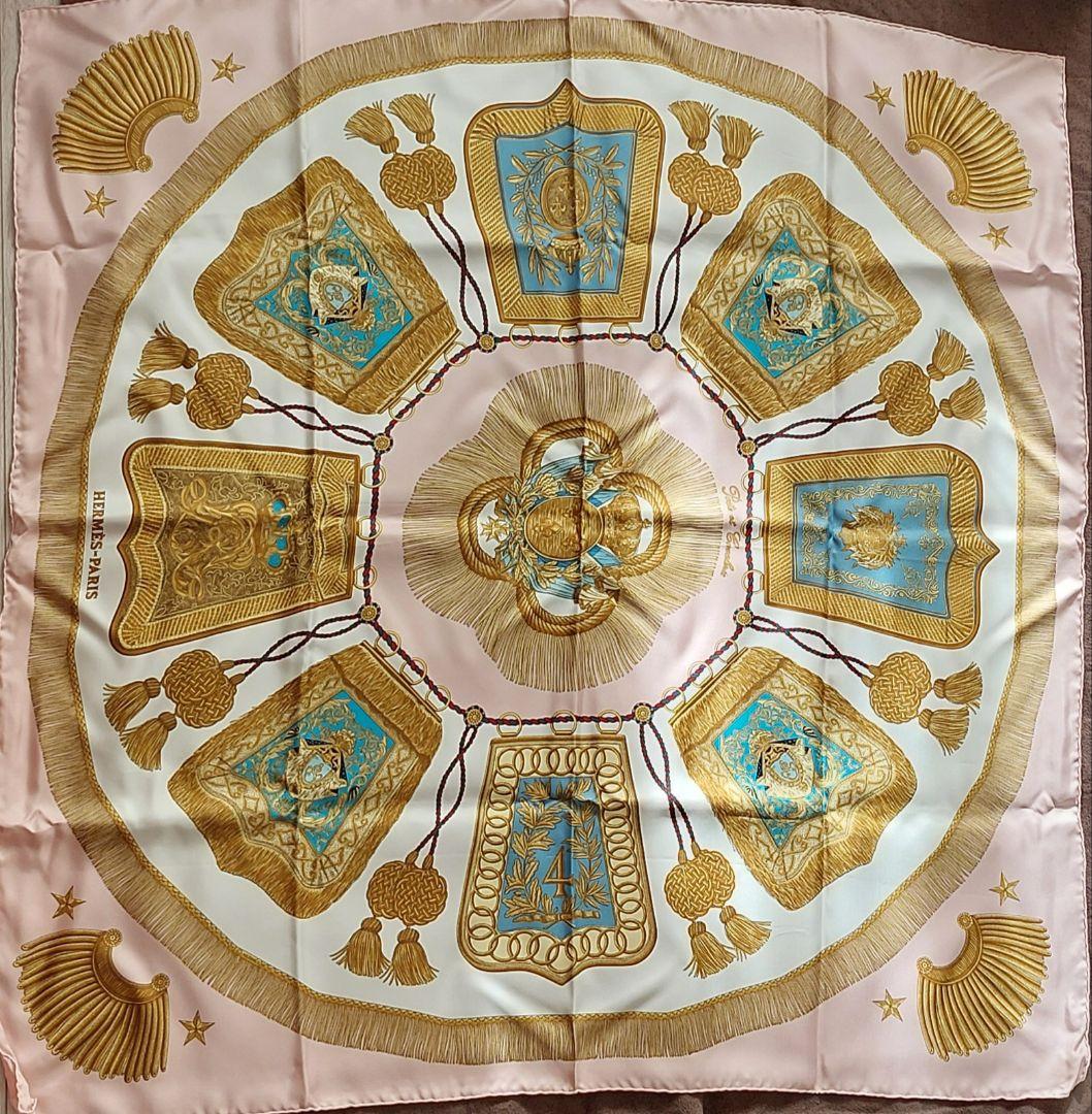HERMES シルクスカーフ 90cm x 90cm
