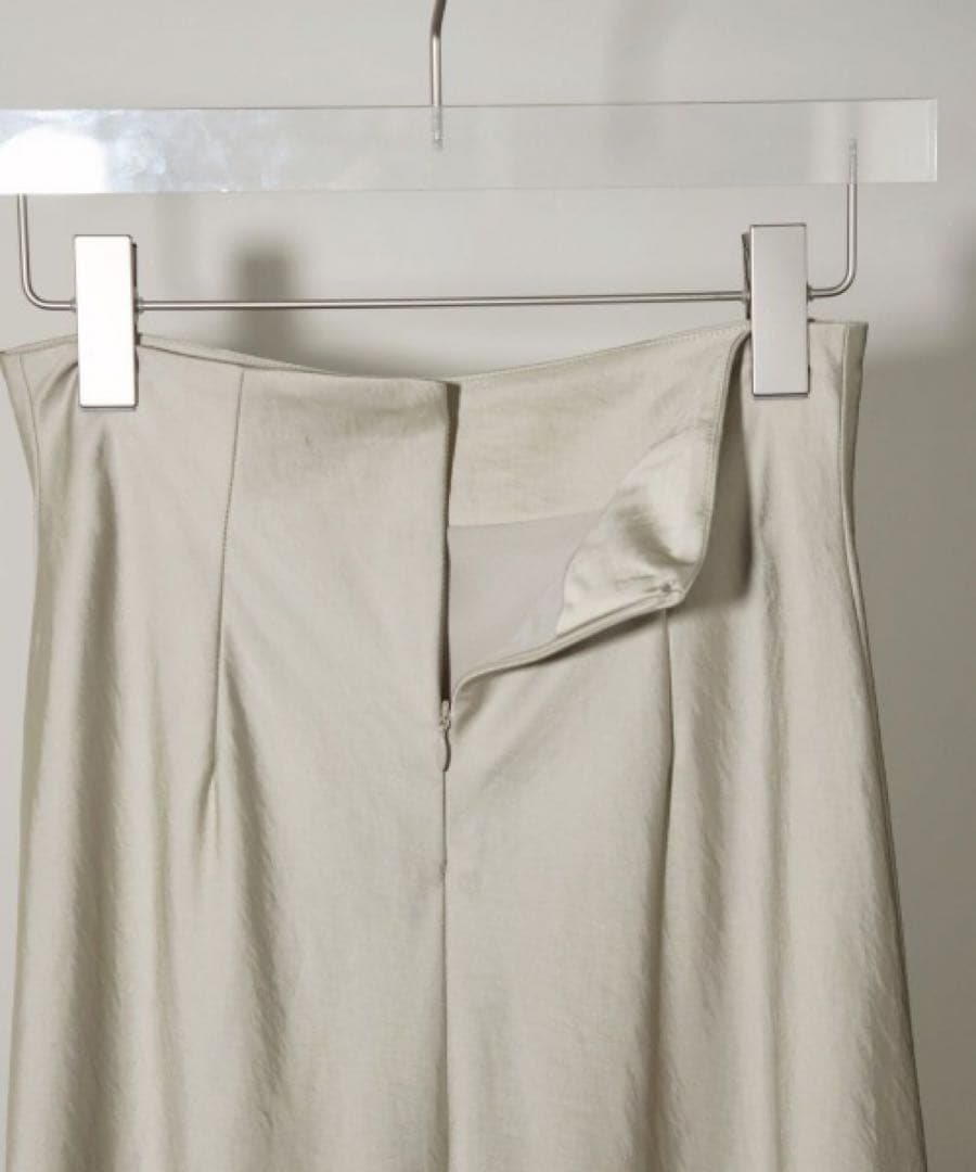 【美品】TODAYFUL トゥデイフル サテンペンシルスカート アイボリー ３８