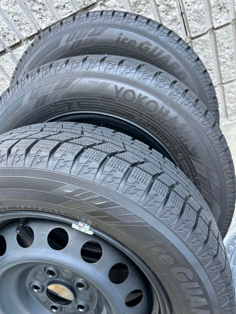 スタッドレス　トヨタ　シエンタ　ヨコハマ　アイスガード
