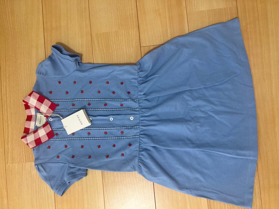 新品！タッグ付き！GUCCI グッチ　ガールズ　8歳　ワンピース　本物