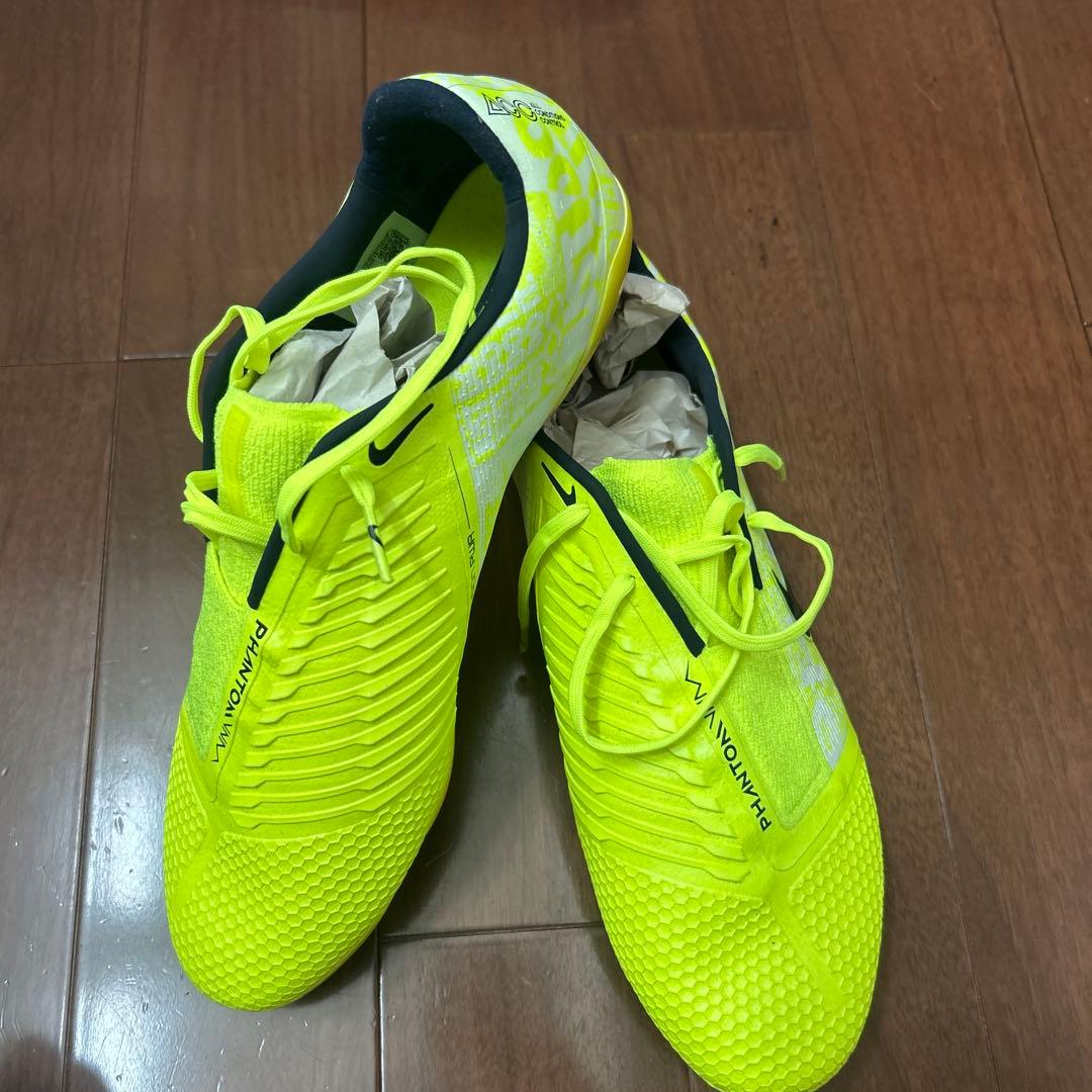 Nike Phantom Vision ネオンイエロー サッカーシューズ