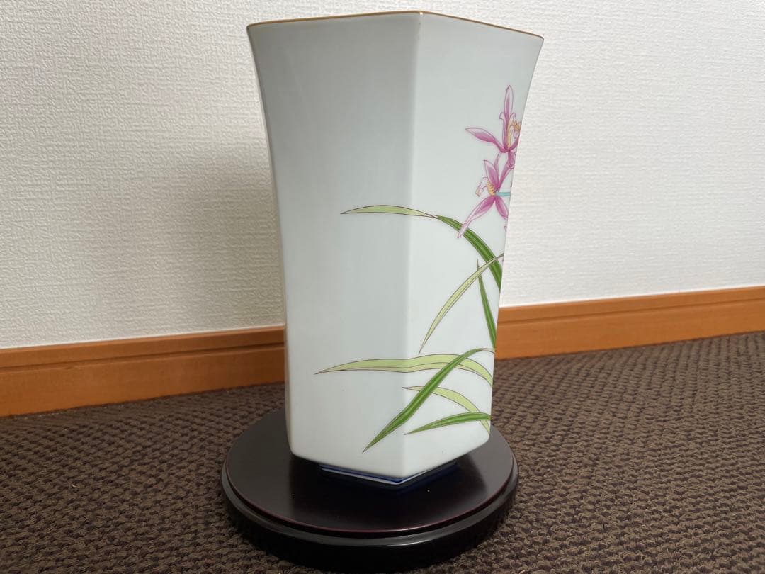 香蘭社　六角花瓶　金彩