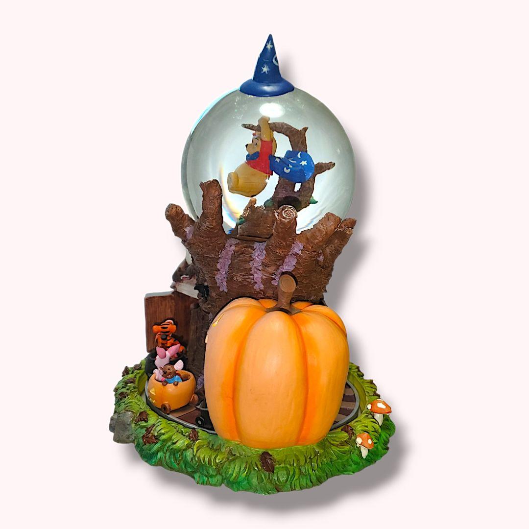 プーさん＊スノードーム オルゴール フィギュア スノーグローブ ハロウィン