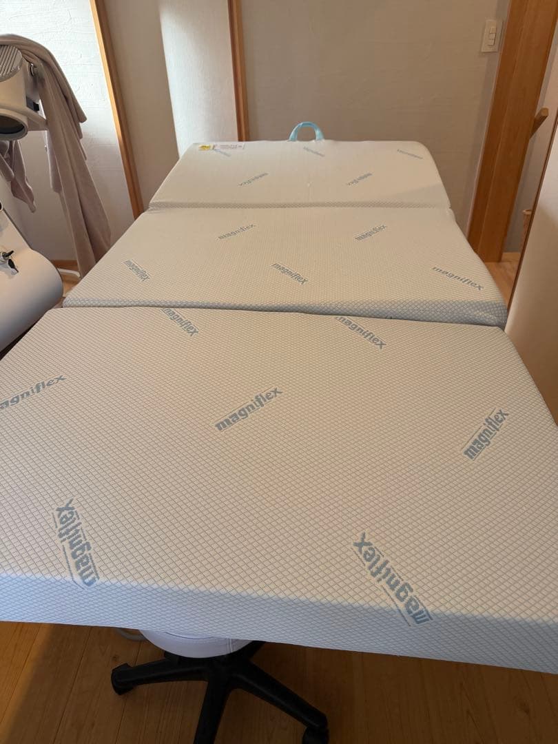 再最終値下げマニフレックス シングル DDウイングマットレス（大阪引き取り限定）