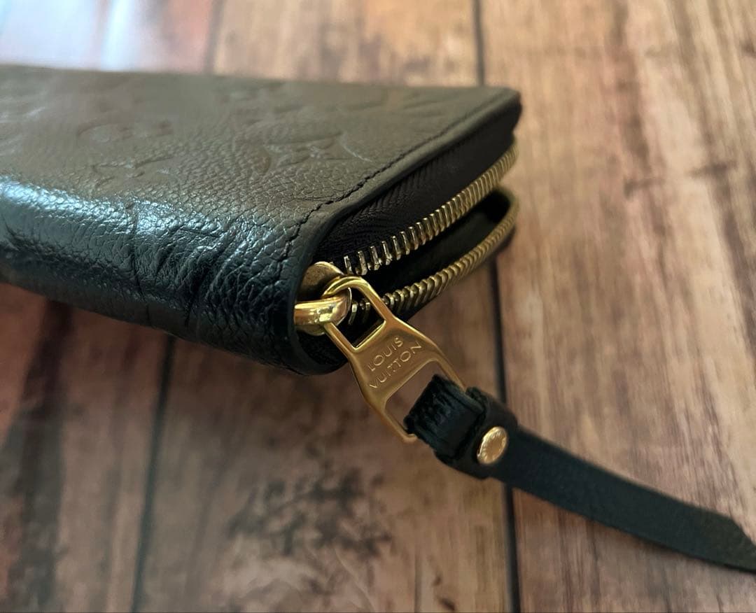 LOUISVUITTON ルイヴィトン　モノグラム　財布　ジッピー　ウォレット