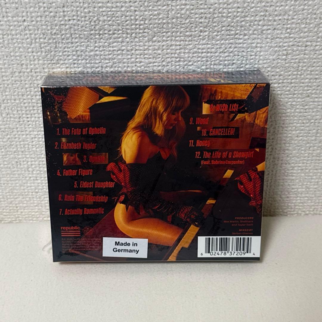 【新品未開封】The Life of a Showgirl Deluxe CD