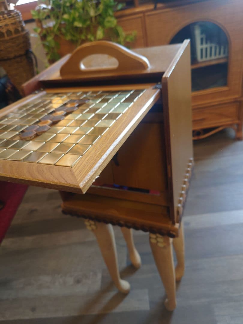 三面鏡、オーダーメイドの四面鏡、金タイル、木製、4-sided mirror