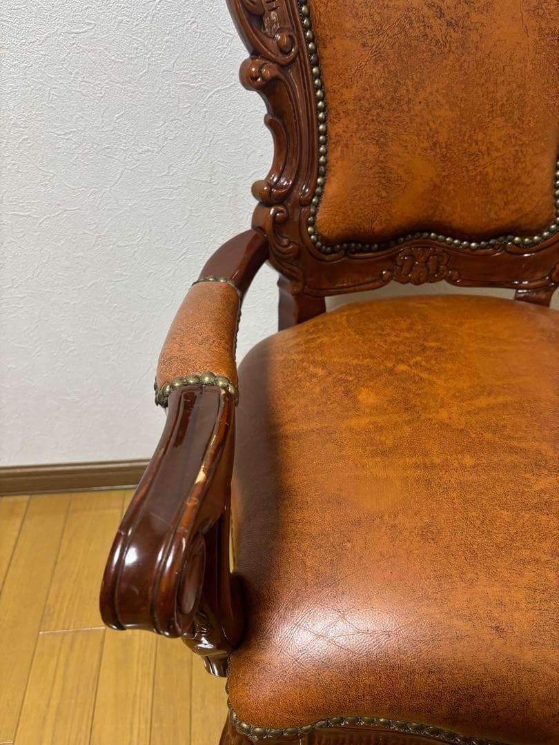 革張アンティークチェア 肘掛け付 古録展 送料無料⓵