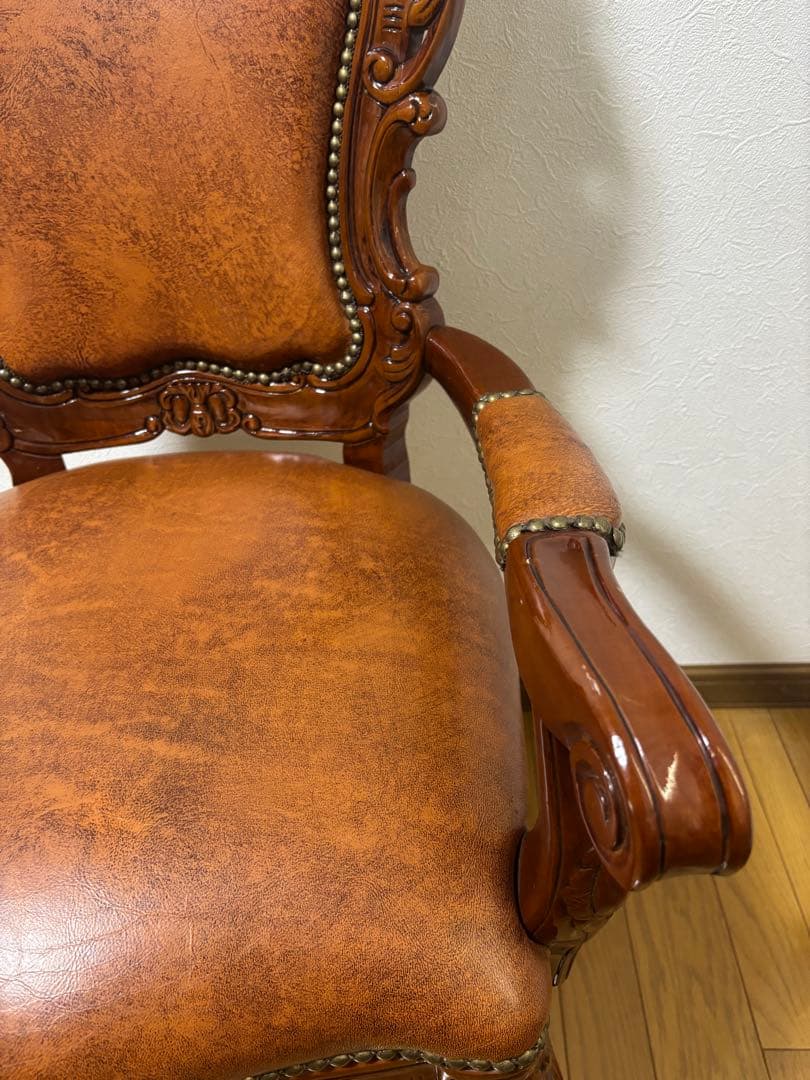 革張アンティークチェア 肘掛け付 古録展 送料無料⓵