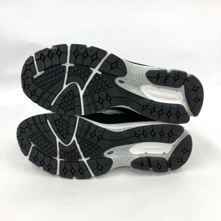 m*r様 New Balance スニーカー ブラック/グレーM2002RXD