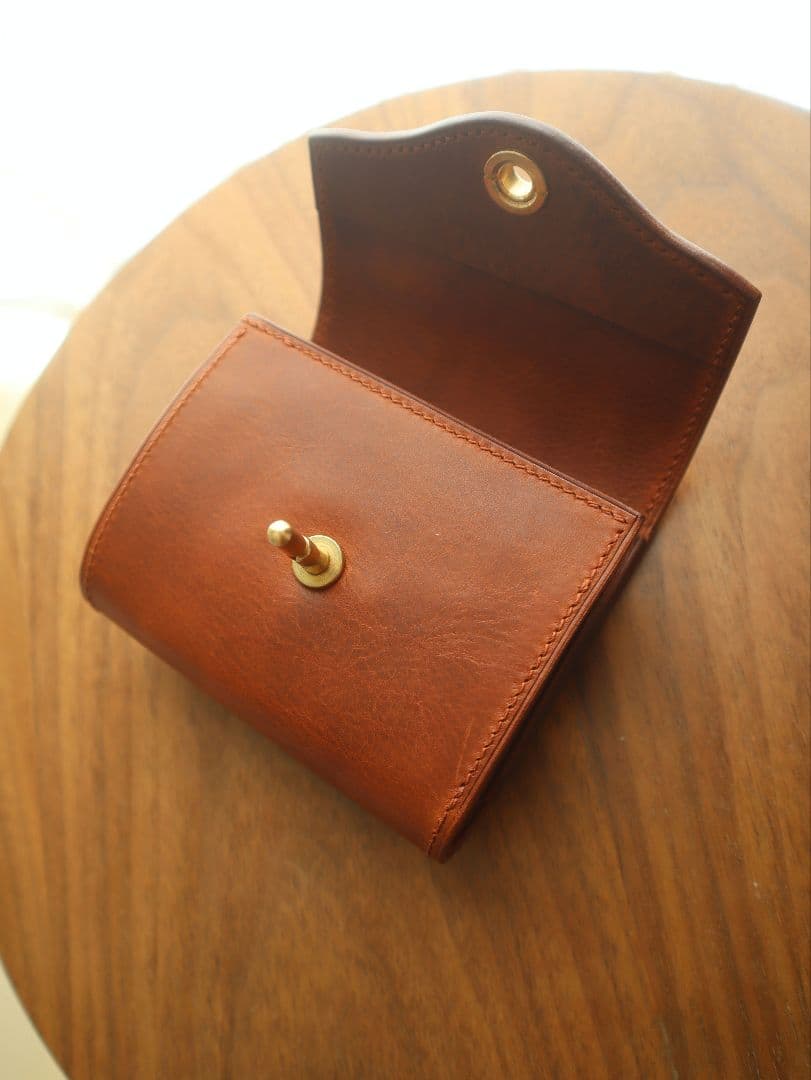 【イタリアンレザー】オコシ金具の三つ折り財布　フルハンドメイド