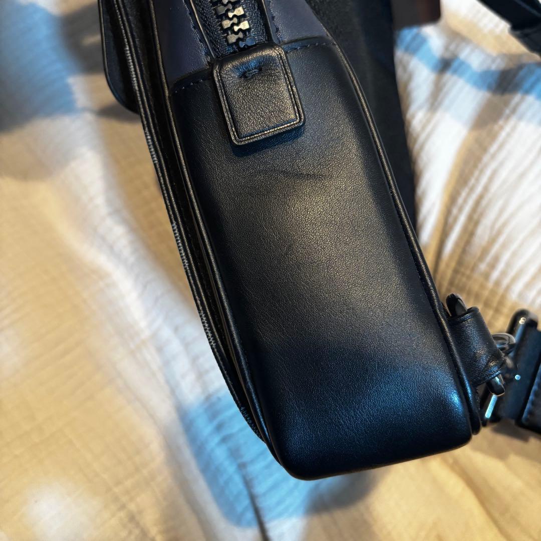 おおもり　Coach ボディバッグ ブラック/グレー
